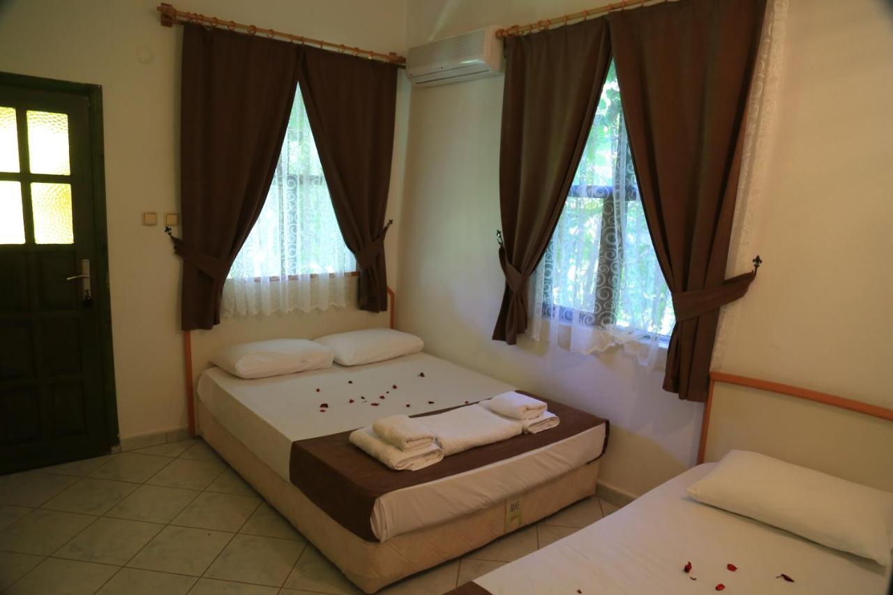 Bed and Breakfast Tunays Pansiyon Çıralı Pokoj fotografie