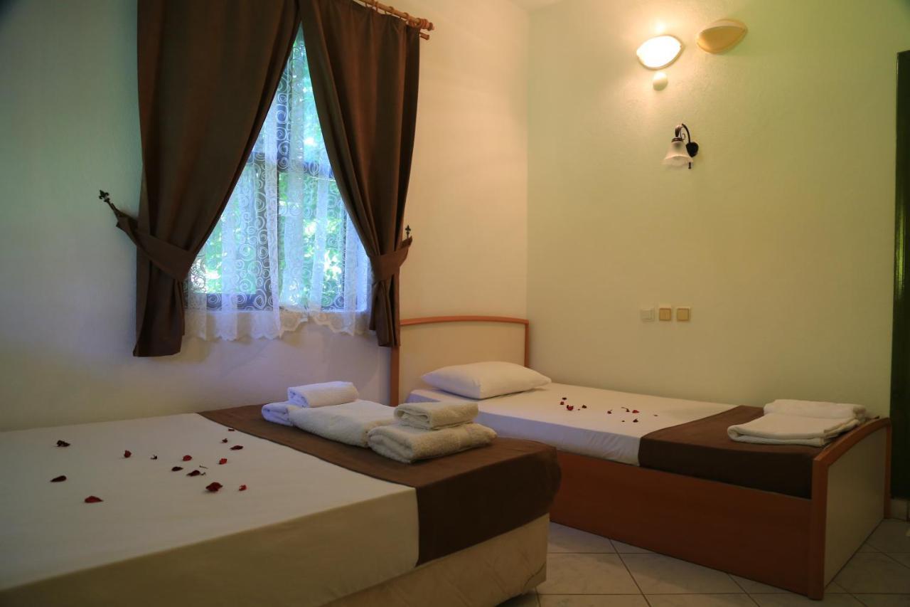 Bed and Breakfast Tunays Pansiyon Çıralı Pokoj fotografie