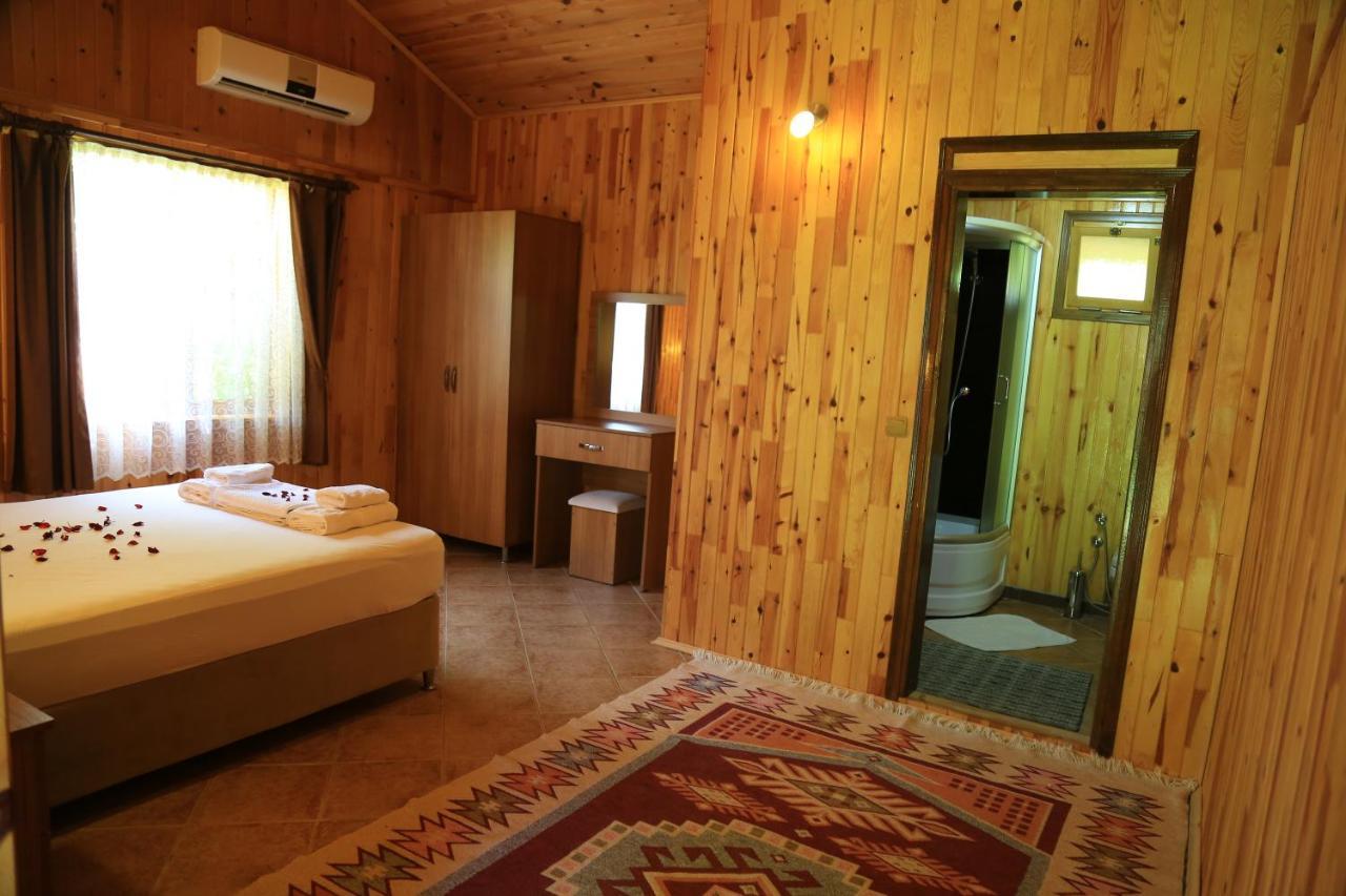 Bed and Breakfast Tunays Pansiyon Çıralı Pokoj fotografie